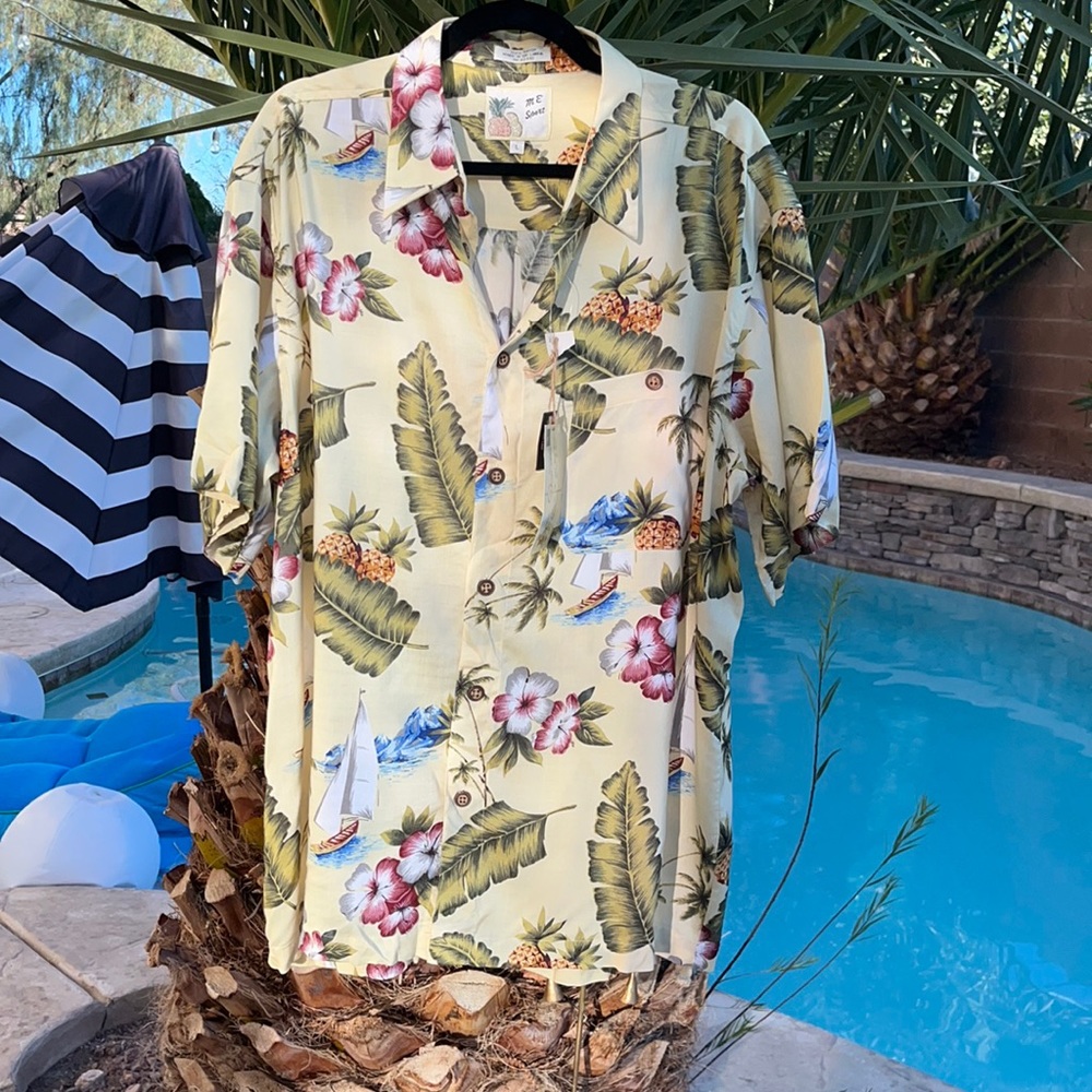NWT Mens Hawaiian 🌺 Shirt